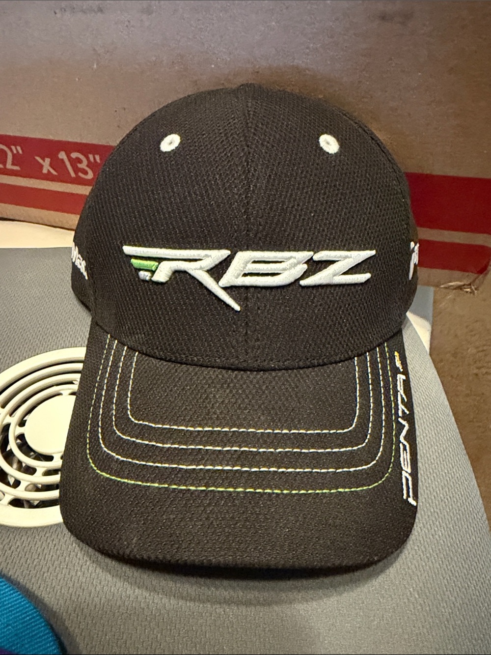 mens golf cap taylor made Rbz